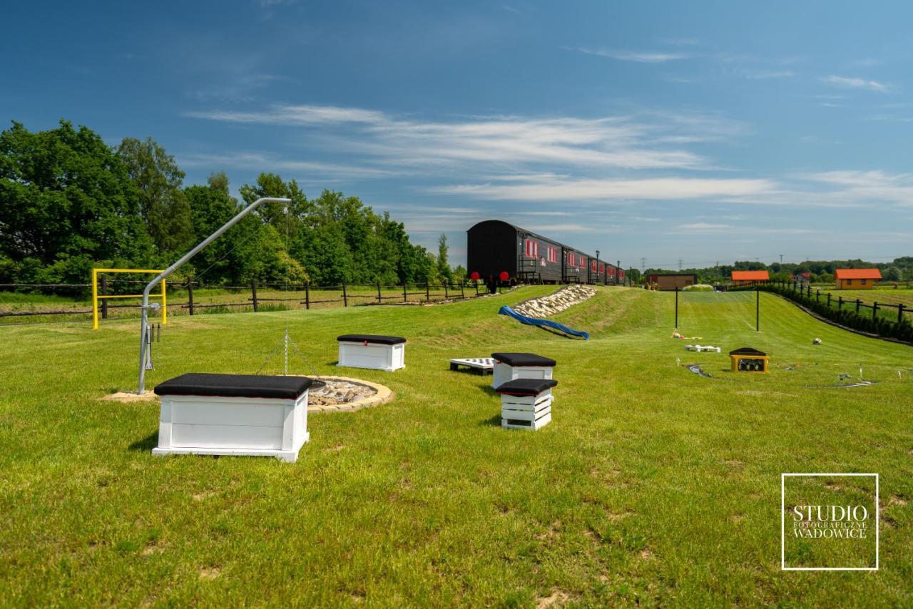 Stacja Galicja - Nocleg W Pociagu Blisko Energylandia Zator Exterior photo
