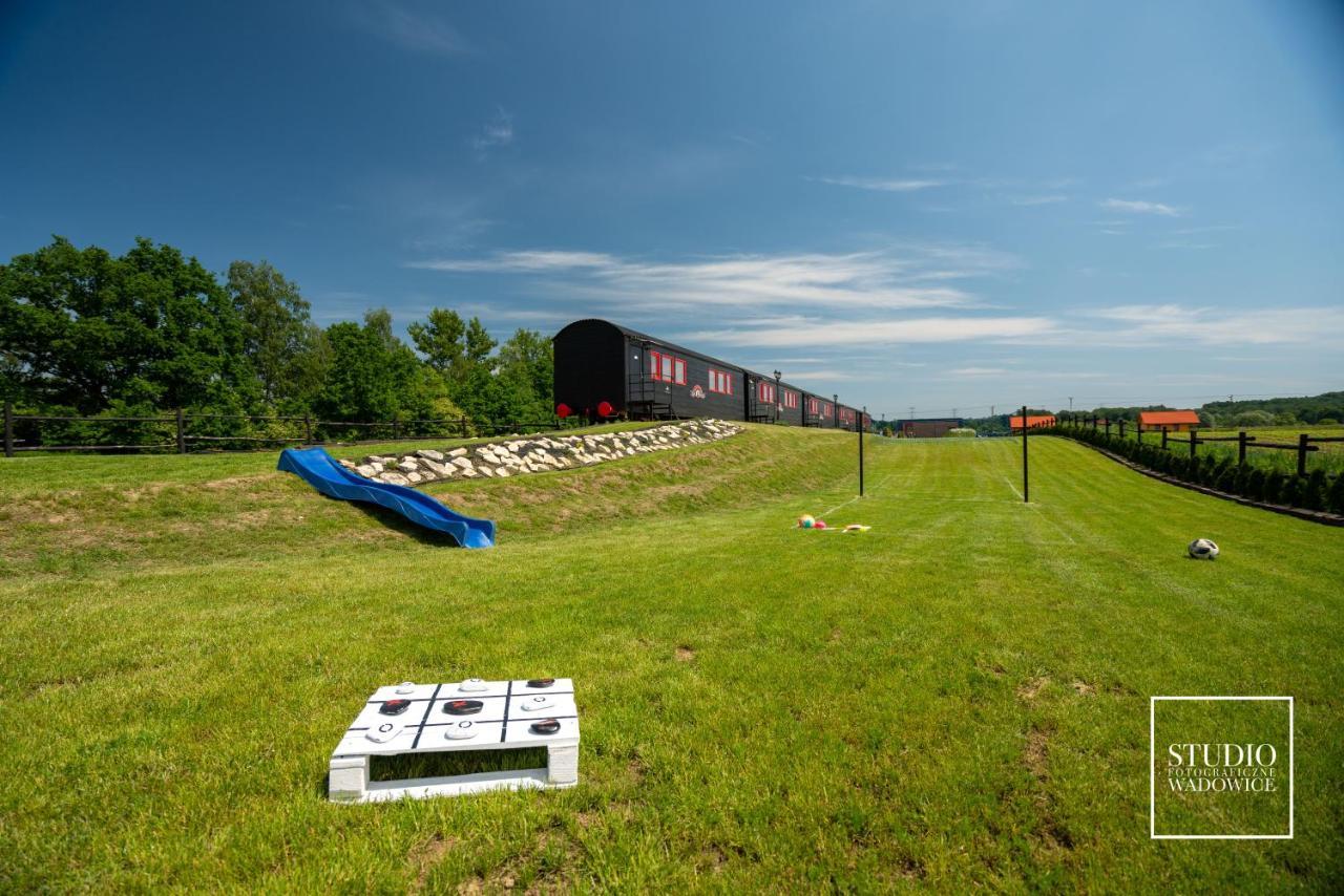 Stacja Galicja - Nocleg W Pociagu Blisko Energylandia Zator Exterior photo
